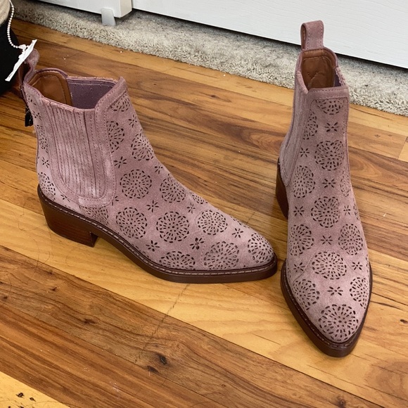 Worn Coach Bowery Chelsea Boot 